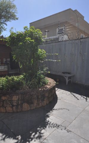 Casa para alugar com 500m², 4 quartos e 4 vagasQuintal