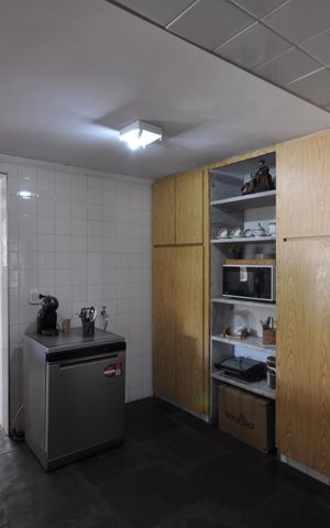 Casa para alugar com 500m², 4 quartos e 4 vagasCozinha