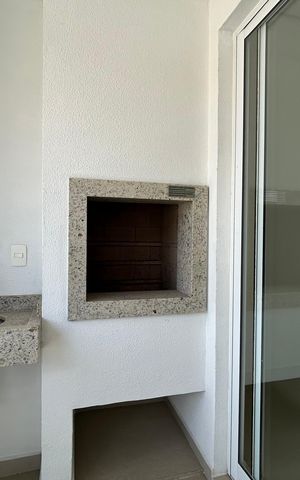 Apartamento para alugar com 112m², 2 quartos e 1 vaga Apartamento para alugar com 112m², 2 quartos e 1 vagaVaranda
