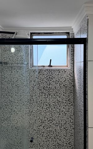 Apartamento à venda com 50m², 2 quartos e 1 vaga Apartamento à venda com 50m², 2 quartos e 1 vagaBanheiro Social