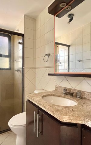 Apartamento para alugar com 60m², 2 quartos e 1 vaga Apartamento para alugar com 60m², 2 quartos e 1 vagaBanheiro da Suíte