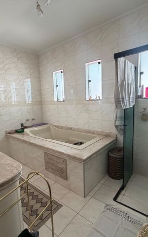 Casa para alugar com 777m², 5 quartos e 6 vagas Casa para alugar com 777m², 5 quartos e 6 vagasBanheiro