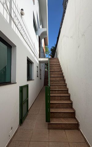 Casa para alugar com 777m², 5 quartos e 6 vagas Casa para alugar com 777m², 5 quartos e 6 vagasÁrea externa
