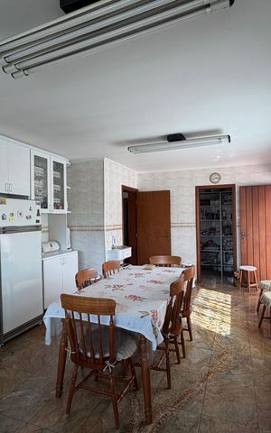 Casa para alugar com 777m², 5 quartos e 6 vagas Casa para alugar com 777m², 5 quartos e 6 vagasCozinha