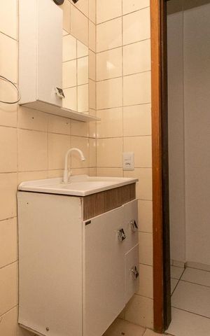 Apartamento à venda com 48m², 2 quartos e 1 vaga Apartamento à venda com 48m², 2 quartos e 1 vagaBanheiro Social
