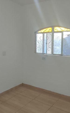 Casa para alugar com 20m², 2 quartos e sem vaga