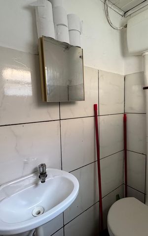 Casa para alugar com 80m², 1 quarto e sem vaga Casa para alugar com 80m², 1 quarto e sem vagaBanheiro