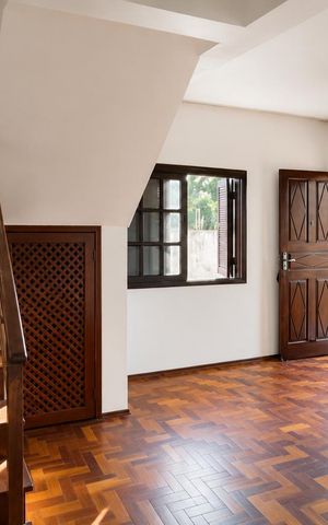 Casa para alugar com 200m², 4 quartos e 3 vagasSala