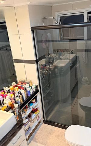 Apartamento à venda com 107m², 3 quartos e 2 vagas Apartamento à venda com 107m², 3 quartos e 2 vagasBanheiro
