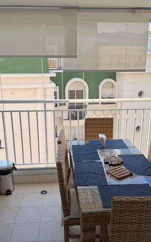 Apartamento à venda com 107m², 3 quartos e 2 vagas Apartamento à venda com 107m², 3 quartos e 2 vagasVaranda