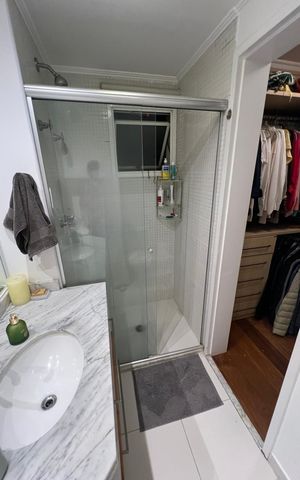 Apartamento à venda com 74m², 2 quartos e 1 vaga Apartamento à venda com 74m², 2 quartos e 1 vagaBanheiro