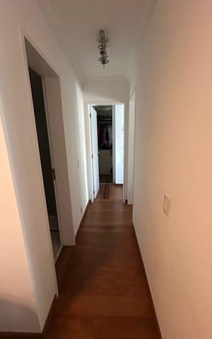 Apartamento à venda com 74m², 2 quartos e 1 vaga Apartamento à venda com 74m², 2 quartos e 1 vagaCorredor