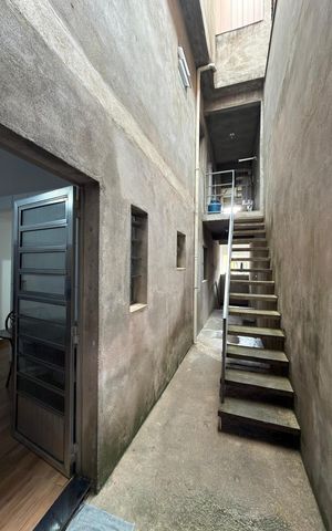 Casa à venda com 250m², 3 quartos e 1 vaga Casa à venda com 250m², 3 quartos e 1 vagaÁrea de Serviço casa 1