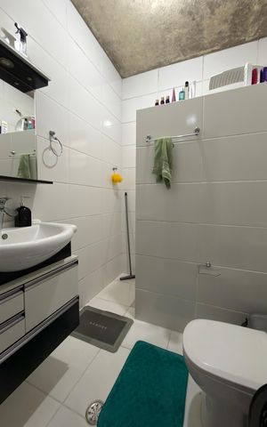 Casa à venda com 250m², 3 quartos e 1 vaga Casa à venda com 250m², 3 quartos e 1 vagaBanheiro casa 2