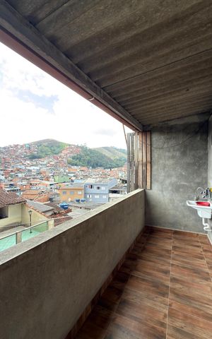 Casa à venda com 250m², 3 quartos e 1 vaga Casa à venda com 250m², 3 quartos e 1 vagaSala casa 3 sacada