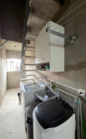 Casa à venda com 250m², 3 quartos e 1 vaga Casa à venda com 250m², 3 quartos e 1 vagaÁrea de Serviço casa 2