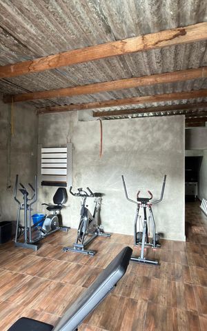 Casa à venda com 250m², 3 quartos e 1 vaga Casa à venda com 250m², 3 quartos e 1 vagaSala casa 3