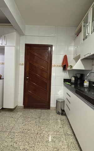 Apartamento à venda com 144m², 3 quartos e 1 vaga