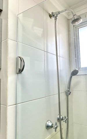 Apartamento à venda com 49m², 2 quartos e 1 vaga Apartamento à venda com 49m², 2 quartos e 1 vagaBanheiro