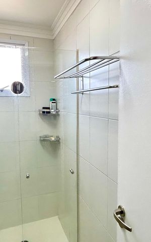 Apartamento à venda com 49m², 2 quartos e 1 vaga Apartamento à venda com 49m², 2 quartos e 1 vagaBanheiro