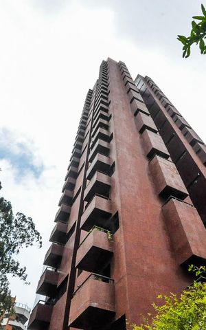 Apartamento à venda com 98m², 1 quarto e 2 vagas Apartamento à venda com 98m², 1 quarto e 2 vagasFachada