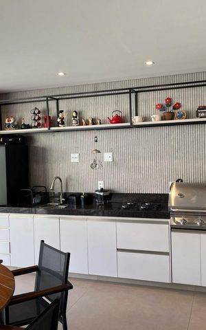 Casa de condomínio à venda com 460m², 4 quartos e 3 vagas Casa de condomínio à venda com 460m², 4 quartos e 3 vagasCozinha