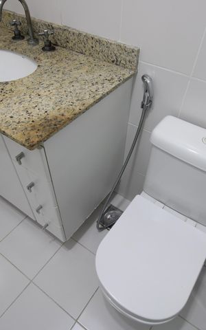 Apartamento à venda com 112m², 3 quartos e 2 vagasBanheiro da suíte