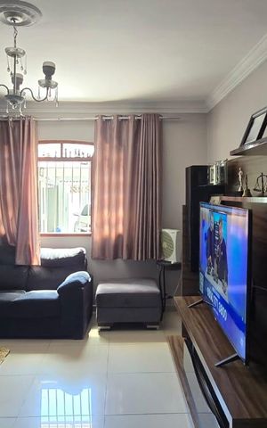 Casa à venda com 300m², 6 quartos e 3 vagas