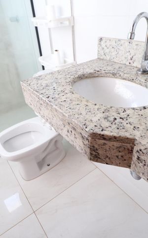 Apartamento para alugar com 53m², 2 quartos e 2 vagasBanheiro do Quarto 2