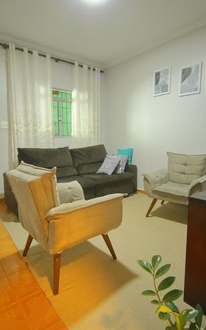 Casa para alugar com 151m², 3 quartos e 2 vagasSala