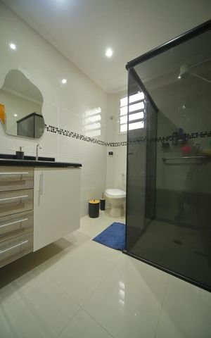 Casa para alugar com 151m², 3 quartos e 2 vagasBanheiro 