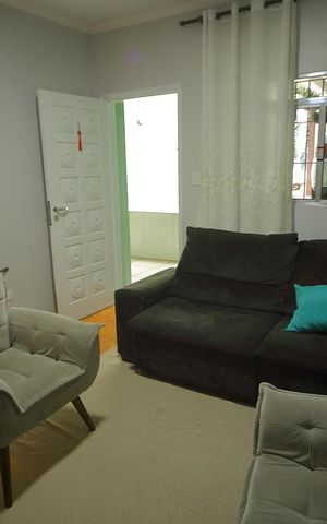 Casa para alugar com 151m², 3 quartos e 2 vagasSala