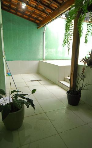 Casa para alugar com 151m², 3 quartos e 2 vagasVaranda/quintal 