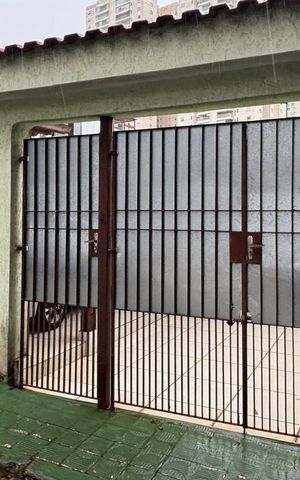 Casa para alugar com 151m², 3 quartos e 2 vagasFachada 