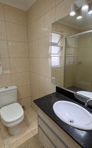 Apartamento à venda com 94m², 2 quartos e 1 vaga Apartamento à venda com 94m², 2 quartos e 1 vagaBanheiro