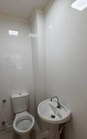 Apartamento à venda com 94m², 2 quartos e 1 vaga Apartamento à venda com 94m², 2 quartos e 1 vagaBanheiro