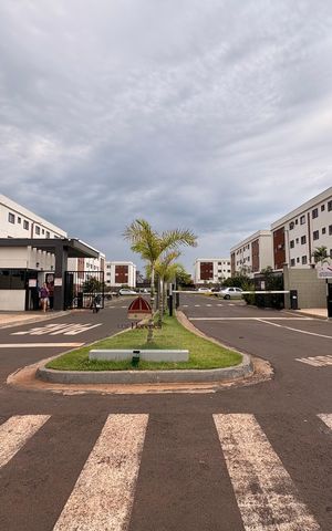 Apartamento para alugar com 45m², 2 quartos e 1 vaga Apartamento para alugar com 45m², 2 quartos e 1 vagaFachada