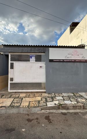 Casa para alugar com 95m², 2 quartos e 1 vaga Casa para alugar com 95m², 2 quartos e 1 vagaFachada