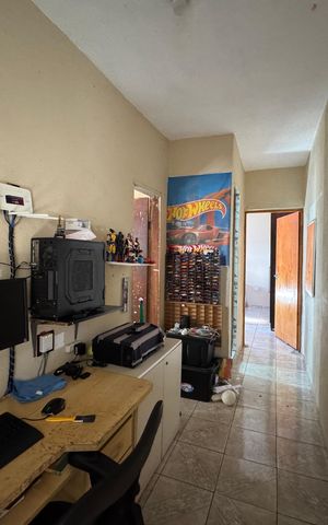Casa à venda com 250m², 6 quartos e 1 vaga Casa à venda com 250m², 6 quartos e 1 vagaCorredor - casa 2
