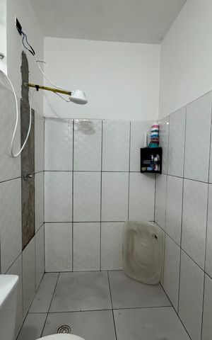 Casa à venda com 250m², 6 quartos e 1 vaga Casa à venda com 250m², 6 quartos e 1 vagaBanheiro - Casa 1