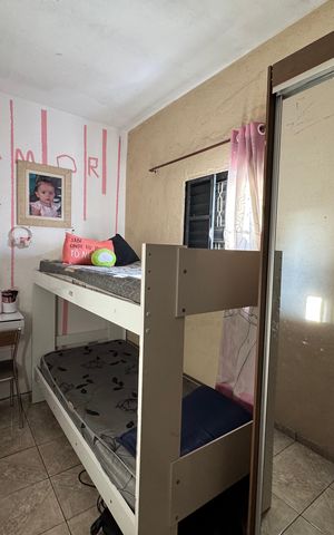 Casa à venda com 250m², 6 quartos e 1 vaga Casa à venda com 250m², 6 quartos e 1 vagaQuarto 2 - Casa 2