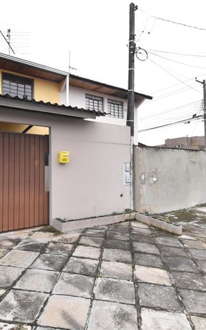 Casa para alugar com 100m², 3 quartos e 1 vagaFachada
