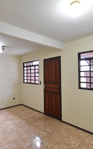 Casa para alugar com 100m², 3 quartos e 1 vagaSala
