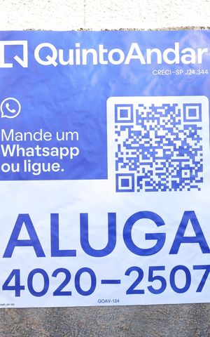 Apartamento à venda com 42m², 2 quartos e sem vagaPlaca GRANDE instalada na fachada do condomínio, dia 03.09.2026 - Código da placa: GOAV-124