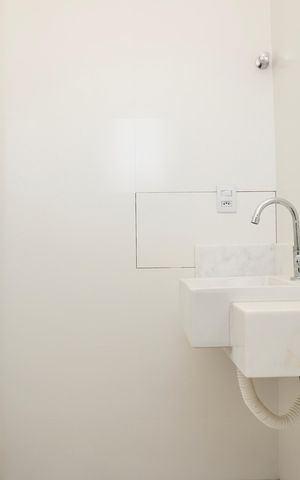 Apartamento à venda com 64m², 2 quartos e 2 vagasSuíte - Banheiro 