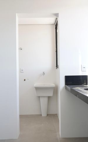 Apartamento à venda com 64m², 2 quartos e 2 vagasCozinha e Área de Serviço