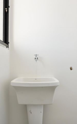 Apartamento à venda com 90m², 3 quartos e 2 vagas Apartamento à venda com 90m², 3 quartos e 2 vagasCozinha e Área de Serviço