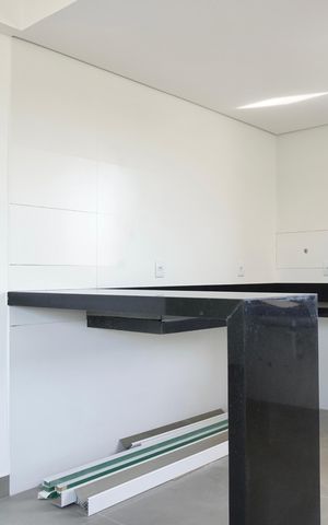 Apartamento à venda com 90m², 3 quartos e 2 vagas Apartamento à venda com 90m², 3 quartos e 2 vagasCozinha e Área de Serviço