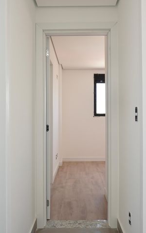 Apartamento à venda com 117m², 3 quartos e 2 vagas Apartamento à venda com 117m², 3 quartos e 2 vagasSala