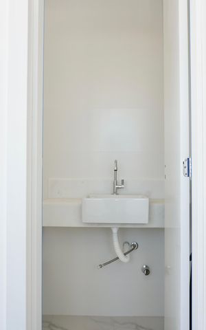Apartamento à venda com 117m², 3 quartos e 2 vagas Apartamento à venda com 117m², 3 quartos e 2 vagasLavabo